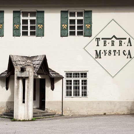 alter Terra Mystica Eingang in Bad Bleiberg