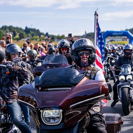 060925-harleyparade-cdigitallotsen