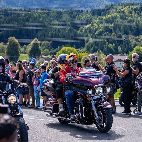 060925-harleyparade-cdigitallotsen