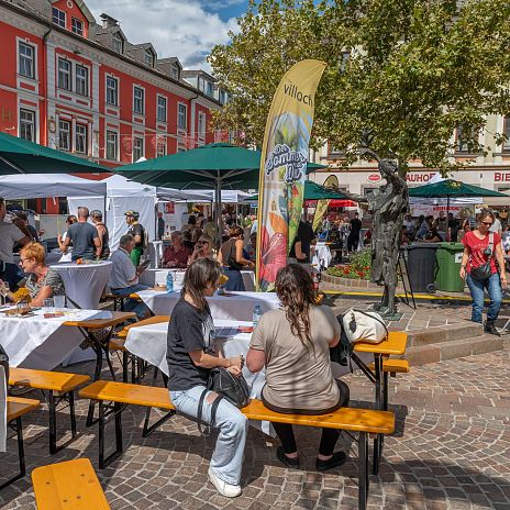 bikers welcome street food market thomas van emmerik