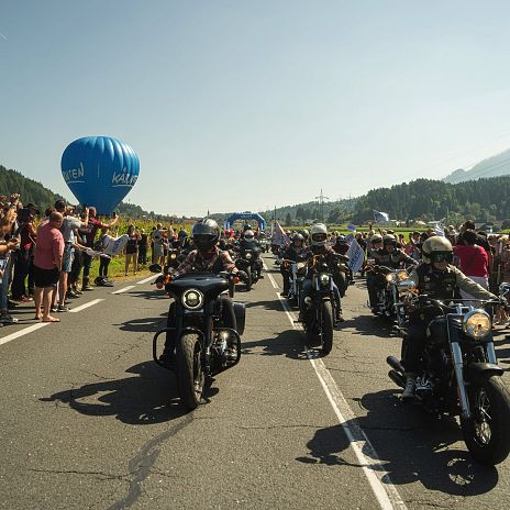 (c) Harley-Davidson05878