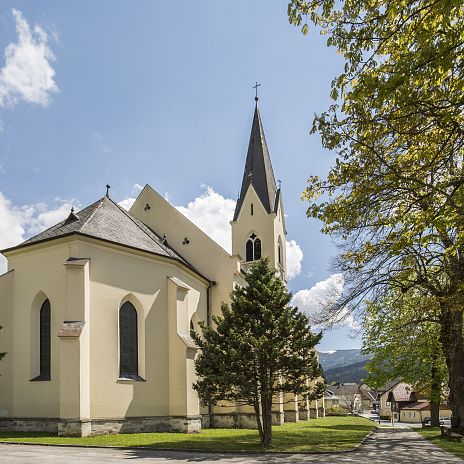 die-kirche-im-zentrum-von-arriach-original-region-villach-tourismus-gmbh-lukas-kirchgasser-1