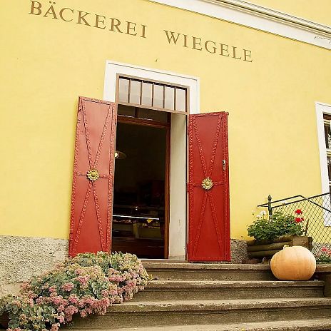 Eingang der Bäckerei Wiegele in Nötsch