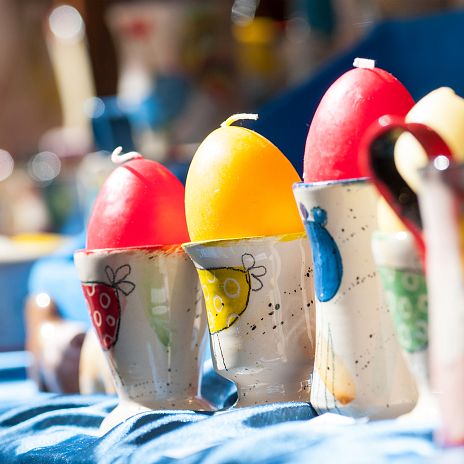 kerzen-am-ostermarkt-in-villach-original-region-villach-tourismus-gmbh-adrian-hipp-1