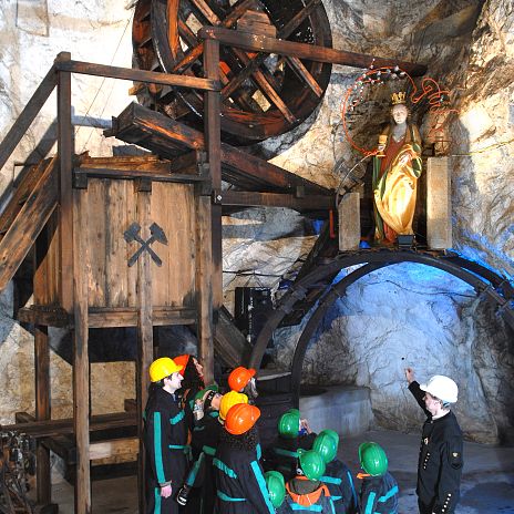 Kinderführung im Schaubergwerk Terra Mystica 10
