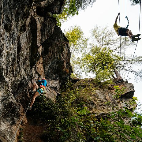 Peterlewand Klettersteig und Seilbrücke
