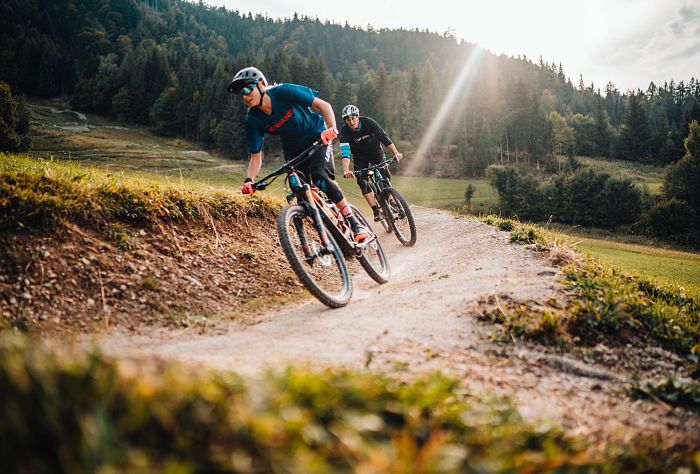 Flowgartner-Trail-lake-bike_Region-Villach-Tourismus-GmbH_Martin-Hofmann