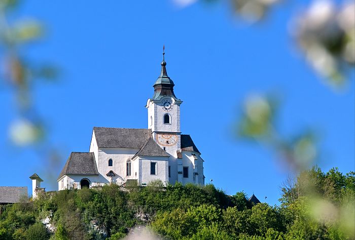 Kirche-St-Georg-in-Sternberg_Region-Villach-Tourismus-GmbH_Adrian-Hipp