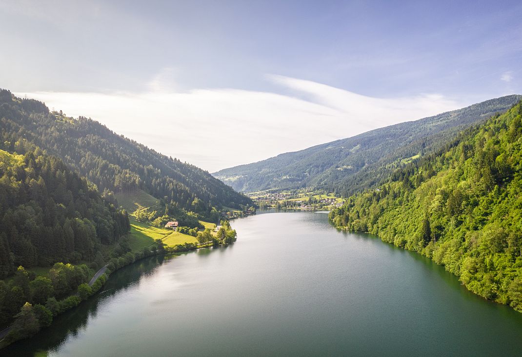 afritzer-see-drohne-1-suedufer-region-villach-tourismus-2021-gert-perauer-1-1