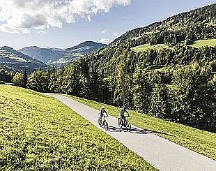 alpe-adria-u-tauernradweg-bei-schwarzach-6721csalzburgerland-markus-greber-1-4