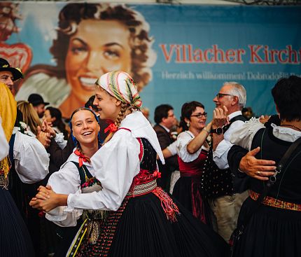 villacher-kirchtag-tanz-region-villach-tourismus-gmbh-martin-hofmann-10